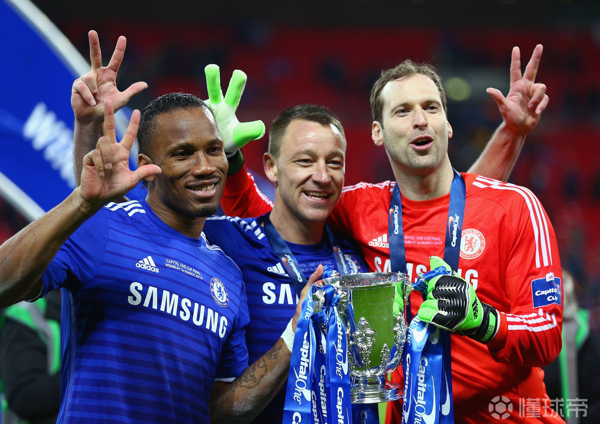 开云体育-德罗巴迎来七赛季出色发挥，DWG观众热烈欢呼！