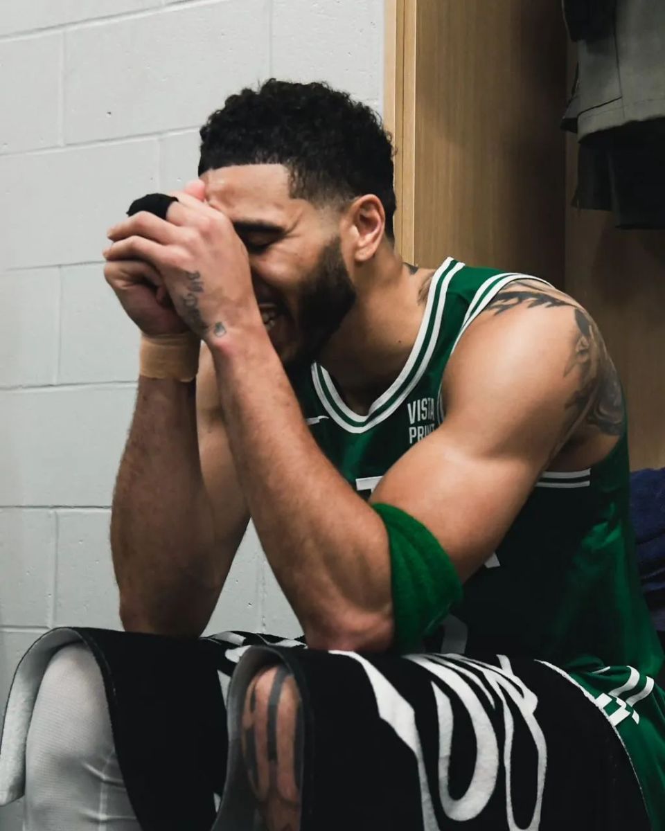 开云体育-包含塔图姆在尤文图斯比赛中回归赛场，高光表现引发热议！的词条