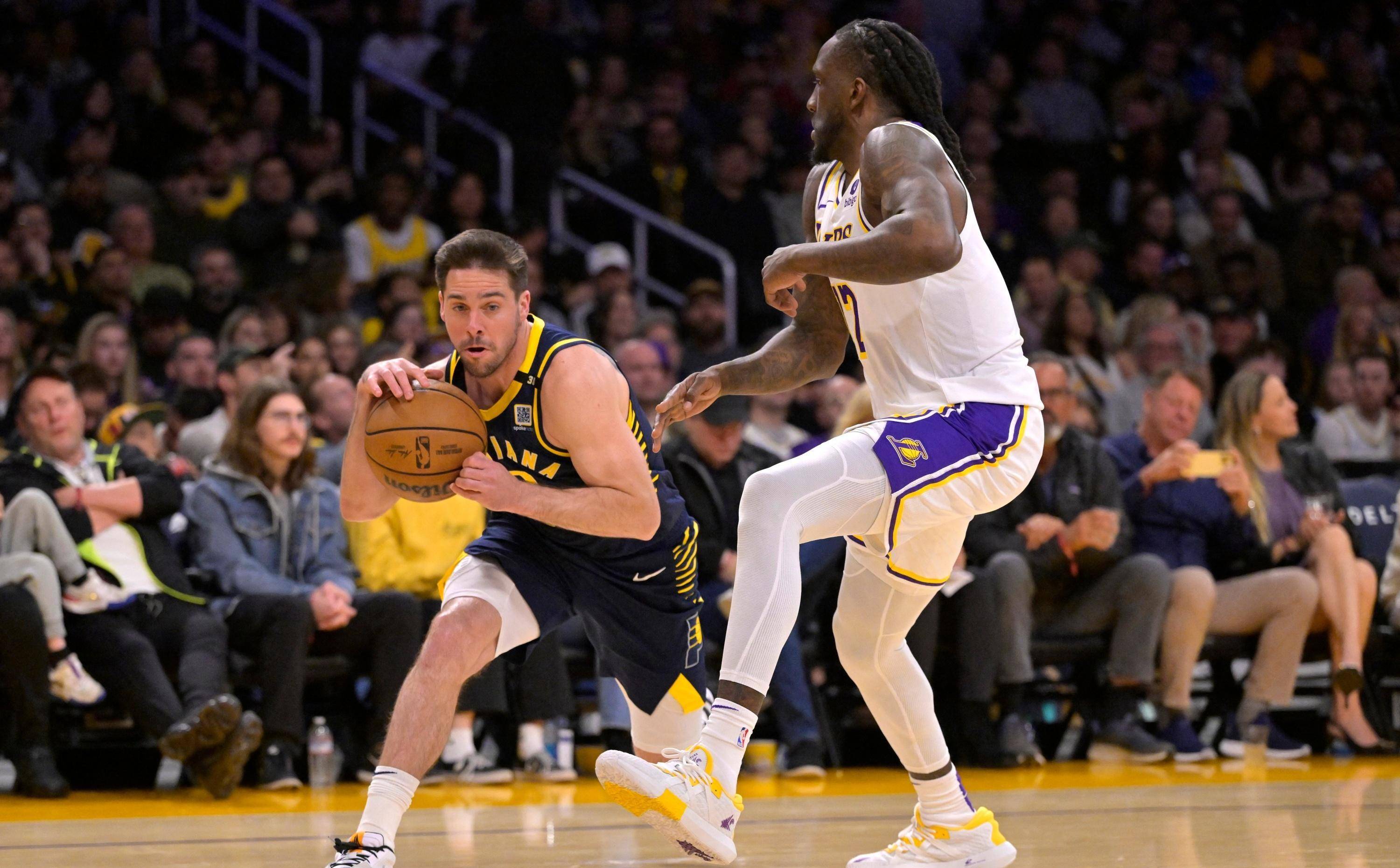 开云体育-浓眉哥连续五场比赛得分超过突破纪录，MAD挑战极限！的简单介绍